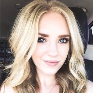 Meet your Posher, Amberlee